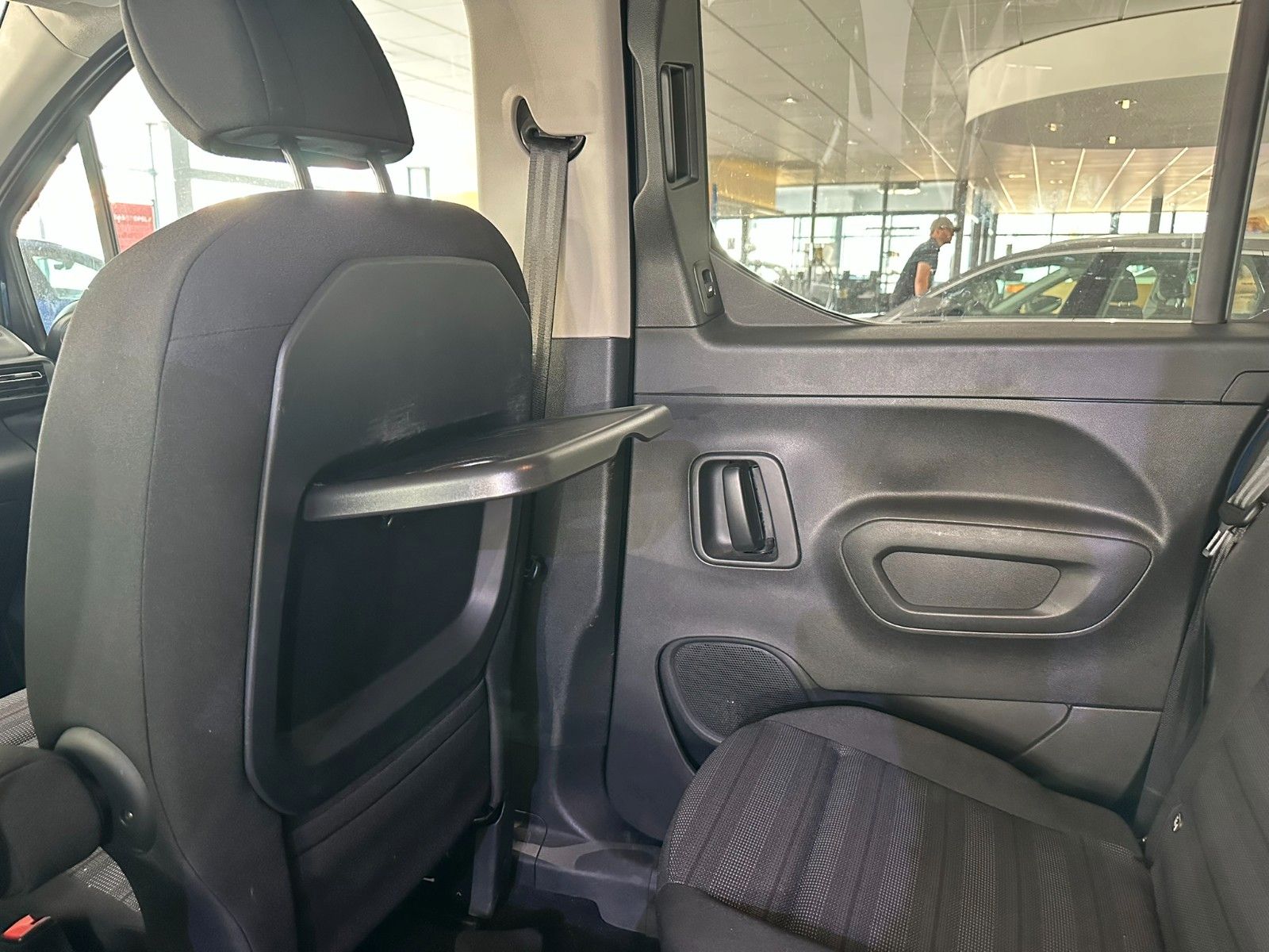 Fahrzeugabbildung Opel Combo Life 1.5D L2H1 NAVI/LED/PDC/DAB+