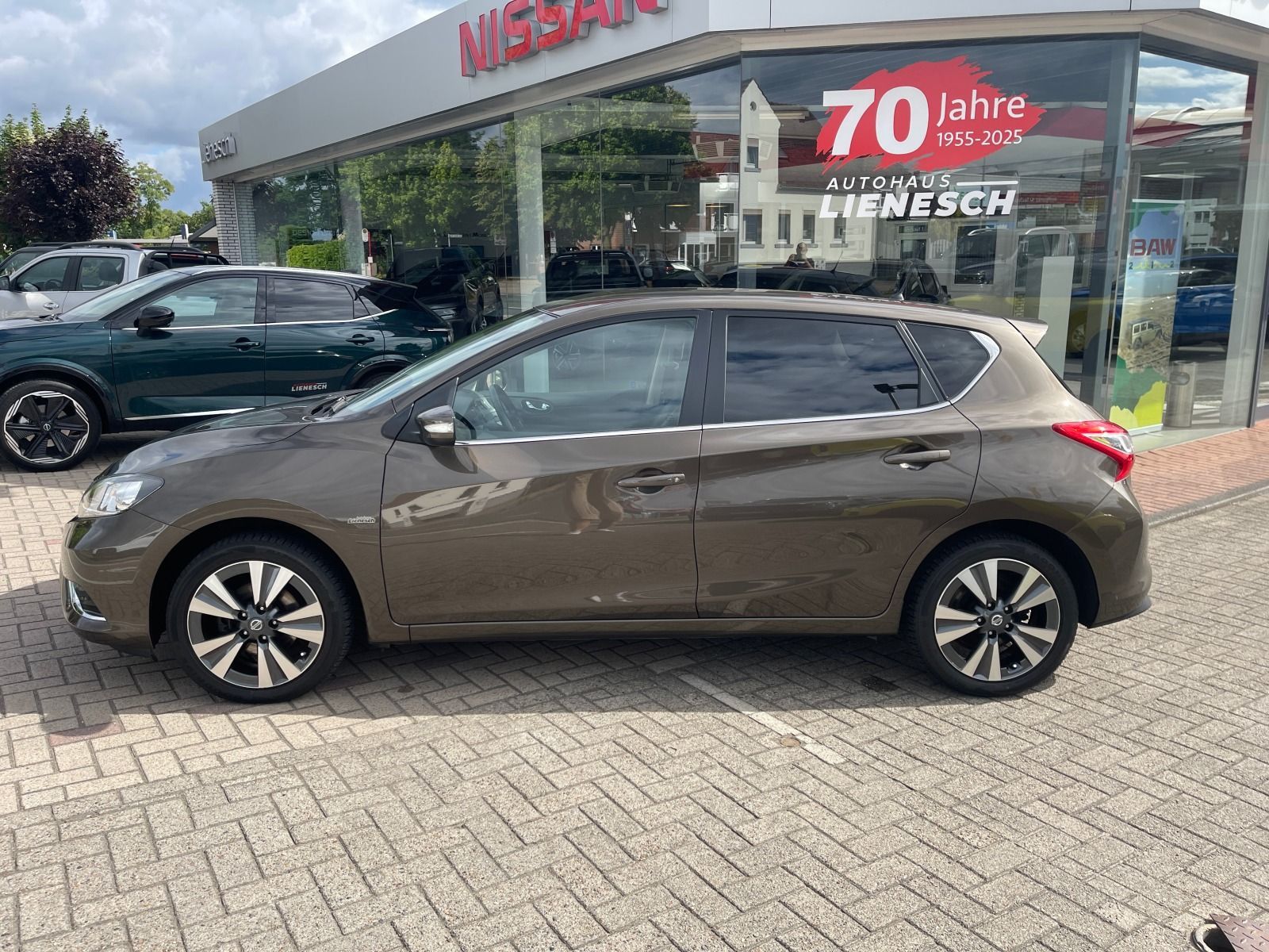 Fahrzeugabbildung Nissan Pulsar 1.2 N-Connecta Navi/AHK/Allwetterreifen