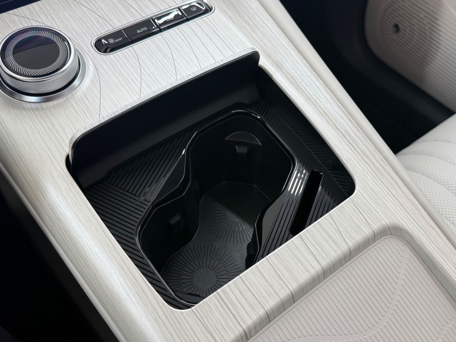 Geely E5 - Bild 31