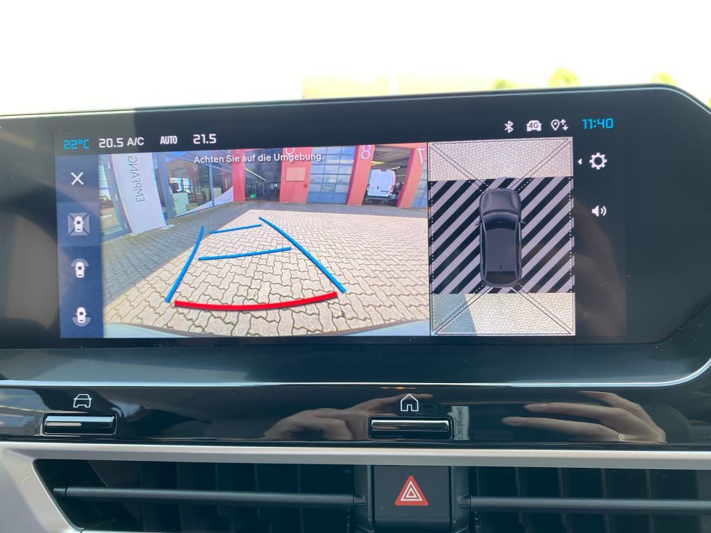 Fahrzeugabbildung Citroën e-C4 Elektro 156 MAX *Cam*Technopak*11 kW*Navi*