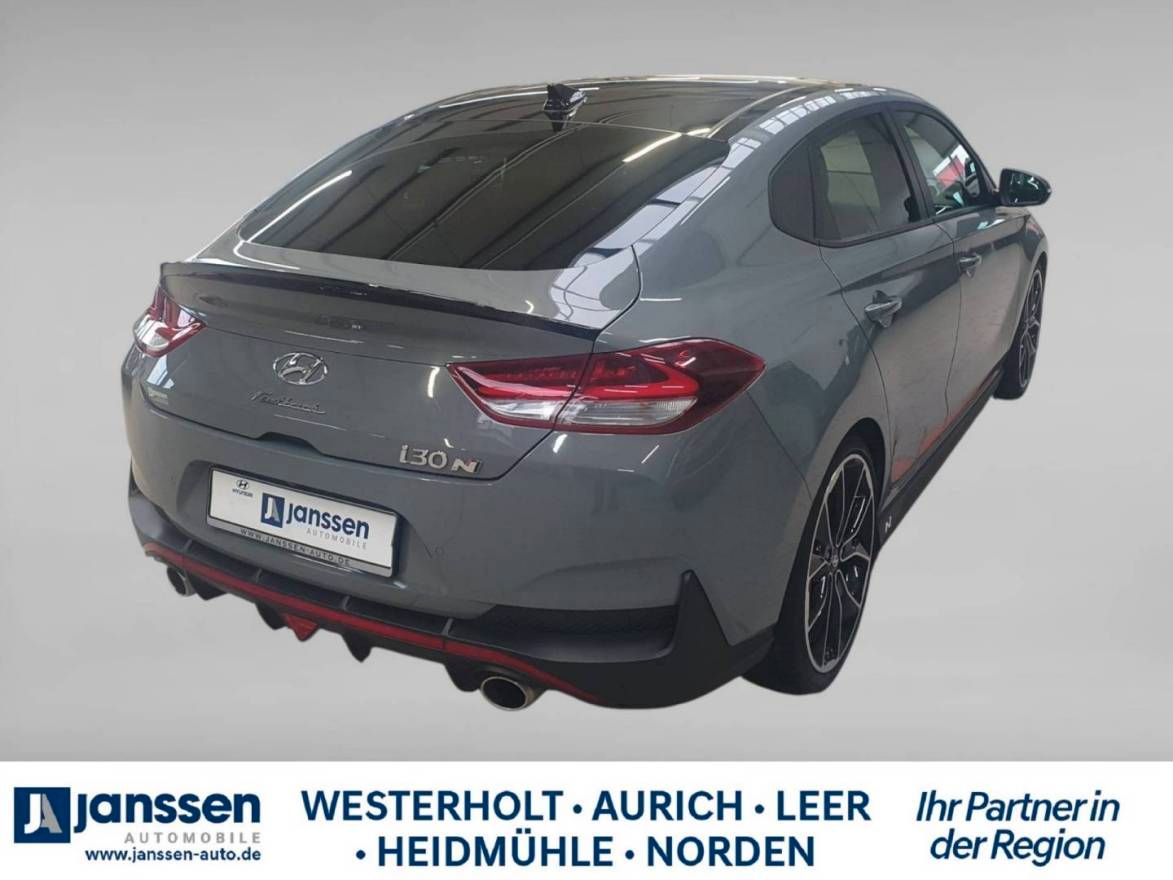 Fahrzeugabbildung Hyundai i30 Fastback N Performance Navigationspaket, PDC