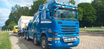 <i class="fas fa-angle-right"></i> Scania R 730 Abroller  voll Luft