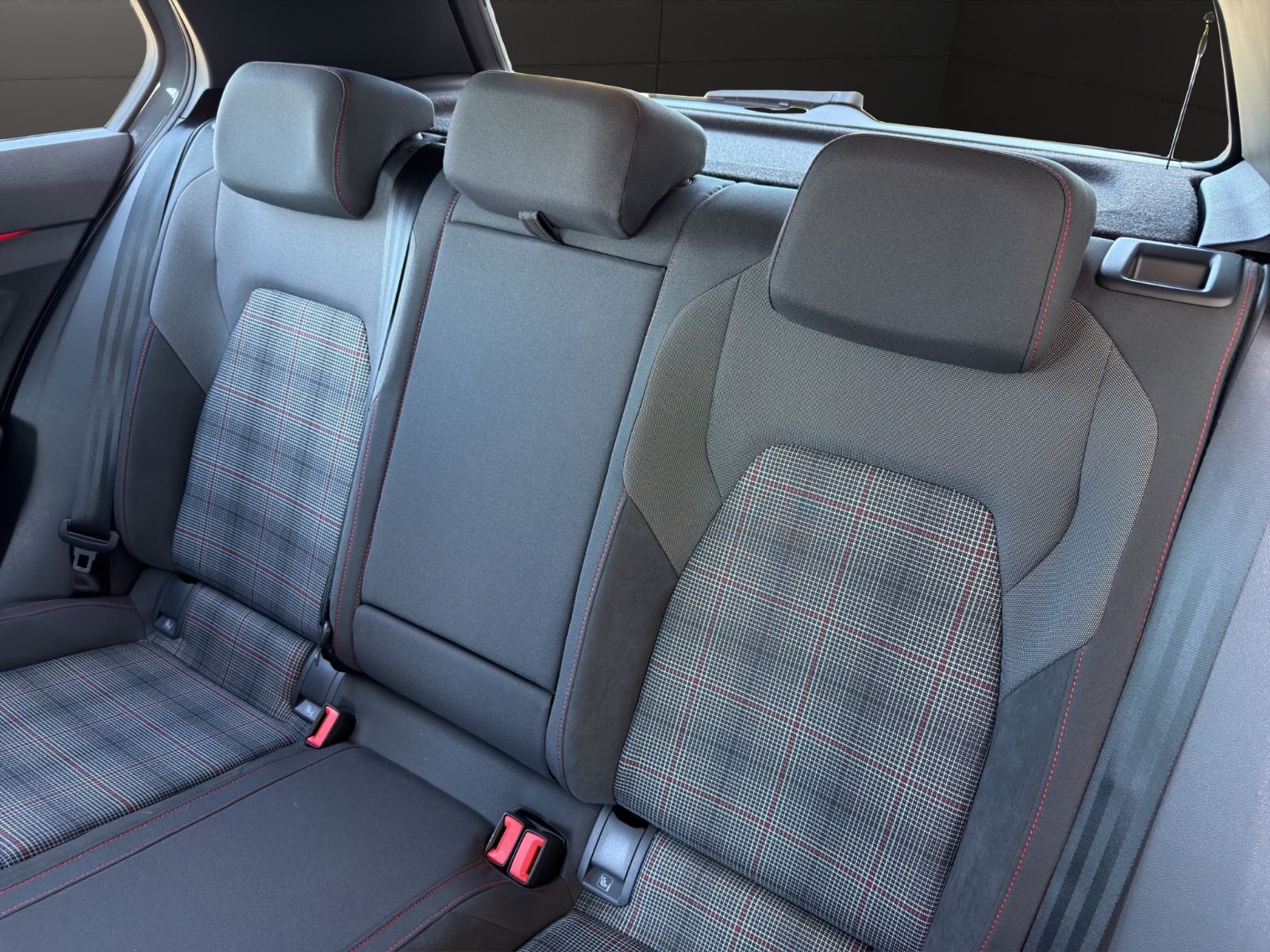 Volkswagen Golf VIII 2.0 TSI GTI *Matrix/360°/H&K/Navi* foto 16