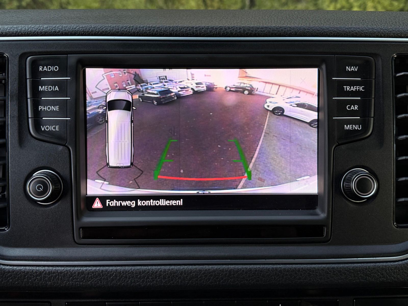 Fahrzeugabbildung Volkswagen e-Crafter Kasten35 L3H3 LED+NAV+SHZ+KAM+CARP+DAB