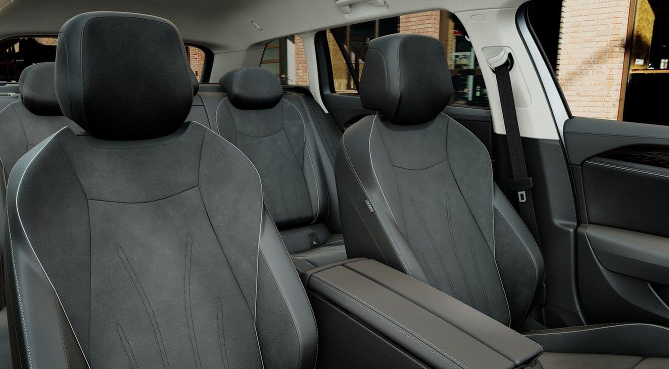 Fahrzeugabbildung Volkswagen Passat Variant 2.0 TDI DSG Elegance MATRIX AHK