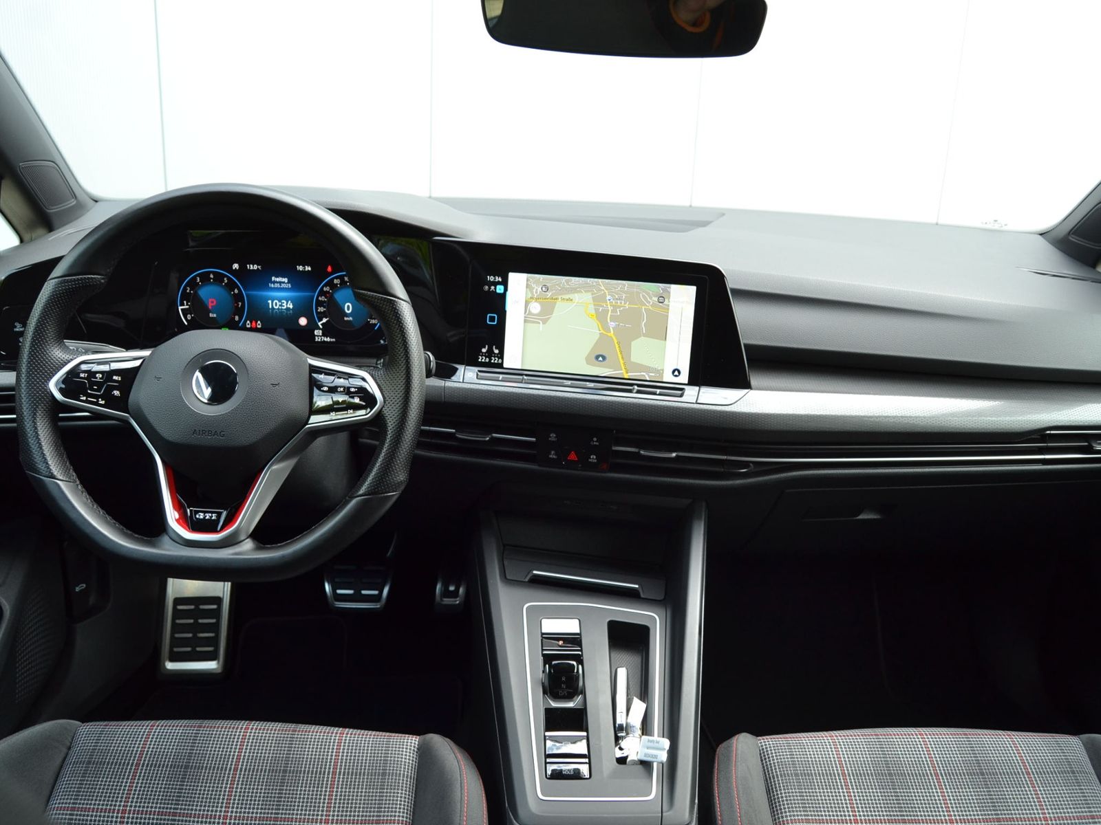 Golf VIII GTI 2.0 TSI DSG 18-ZOLL+SFW/LED/NAVI+V