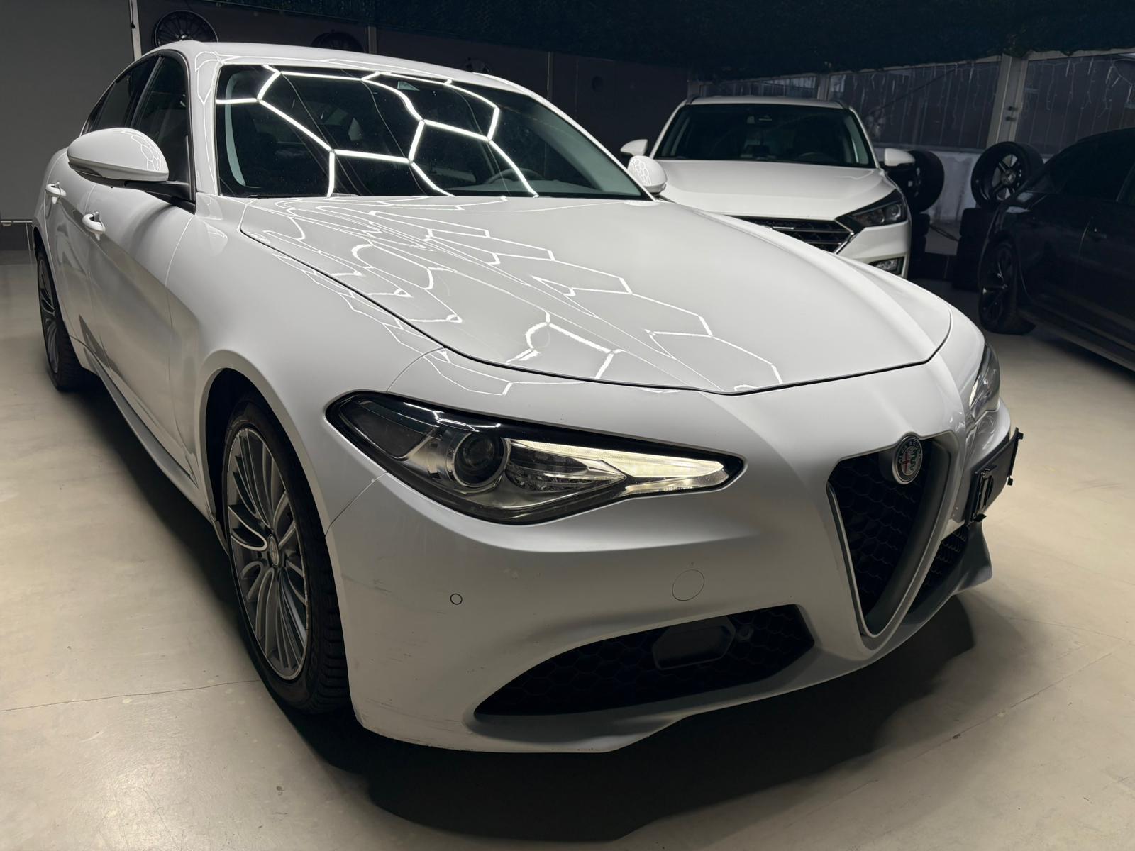 Alfa Romeo Giulia Super