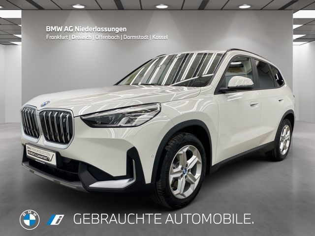 BMW iX1 xDrive30 AHK Kamera Pano.Dach Sportsitze