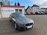 Jaguar XE 2,0L Automatik Pure Benzin*Navi*AWR*Garantie* - Jaguar XE Gebrauchtwagen