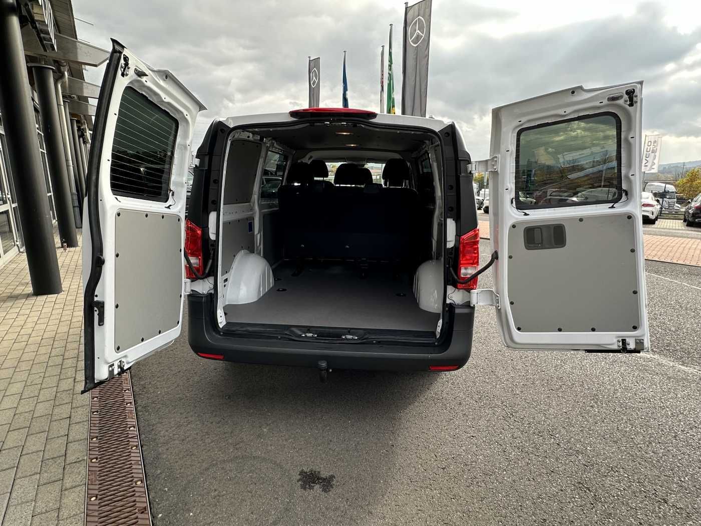Fahrzeugabbildung Mercedes-Benz Vito 114 CDI Mixto Klima Kamera AHK Leder SHZ