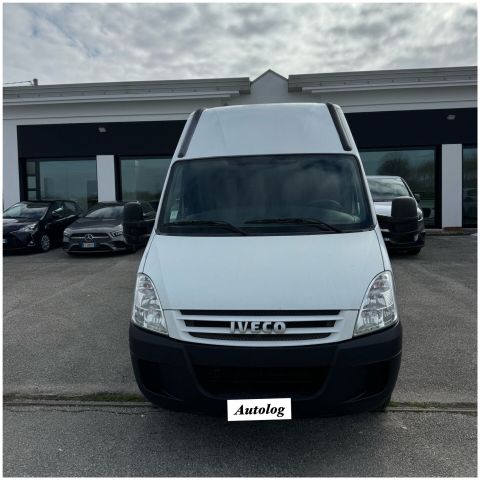 Iveco Daily 35C18HV BTor 3.0 HPT PLM-TM-RG Furgo