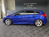 Ford Focus Lim. ST-RECARO-TÜV NEU-8XBEREIFT-LED - Ford Focus Gebrauchtwagen in Bremen