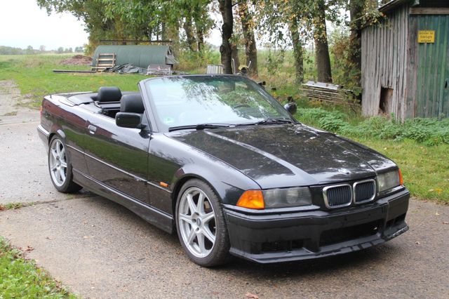 BMW e36 328i Cabrio Scheckheft gepflegt*TÜV NEU