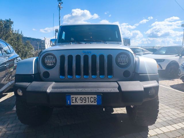 Jeep Wrangler Unlimited 2.8 CRD DPF Sahara