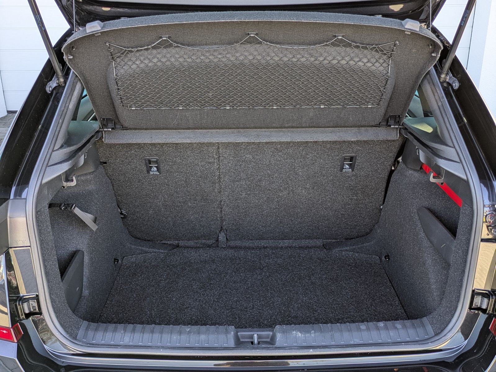 Fahrzeugabbildung SKODA Kamiq 1.0 TSI Tour DSG LED*PANO*SMART LINK*CAM