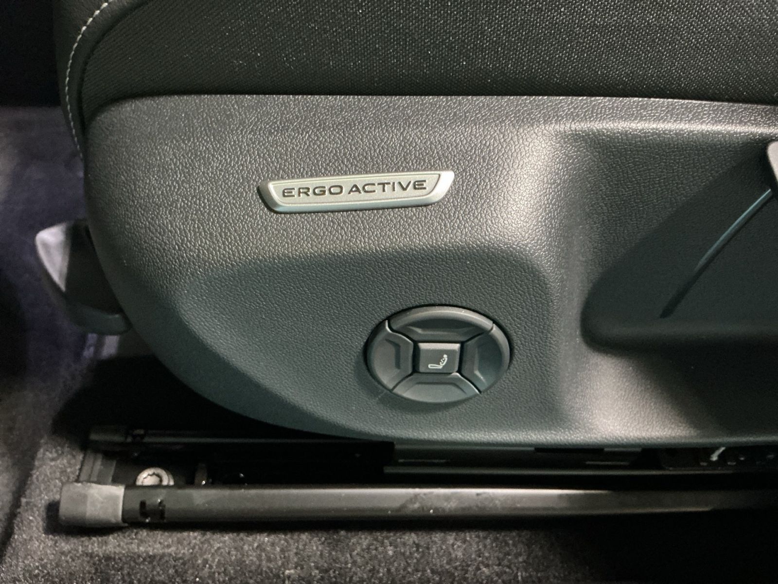Volkswagen T-Roc - Bild 17