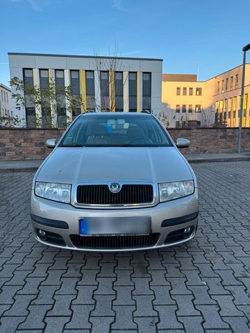 Skoda Fabia 1.4 Automatik