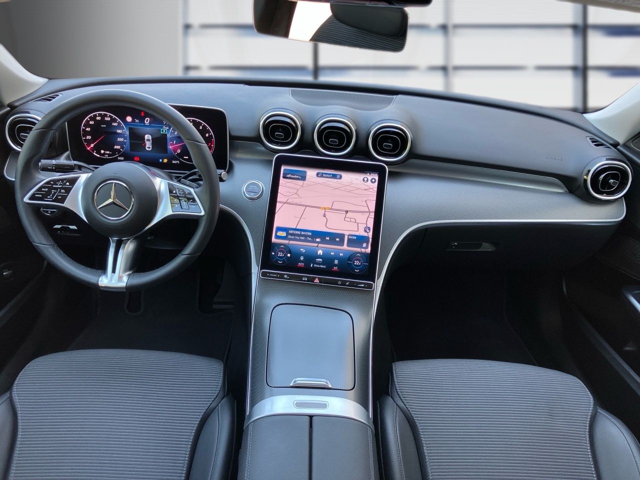 Fahrzeugabbildung Mercedes-Benz C 200 4M Avantgarde AHK+HA-Lenkung+DigLight+360°