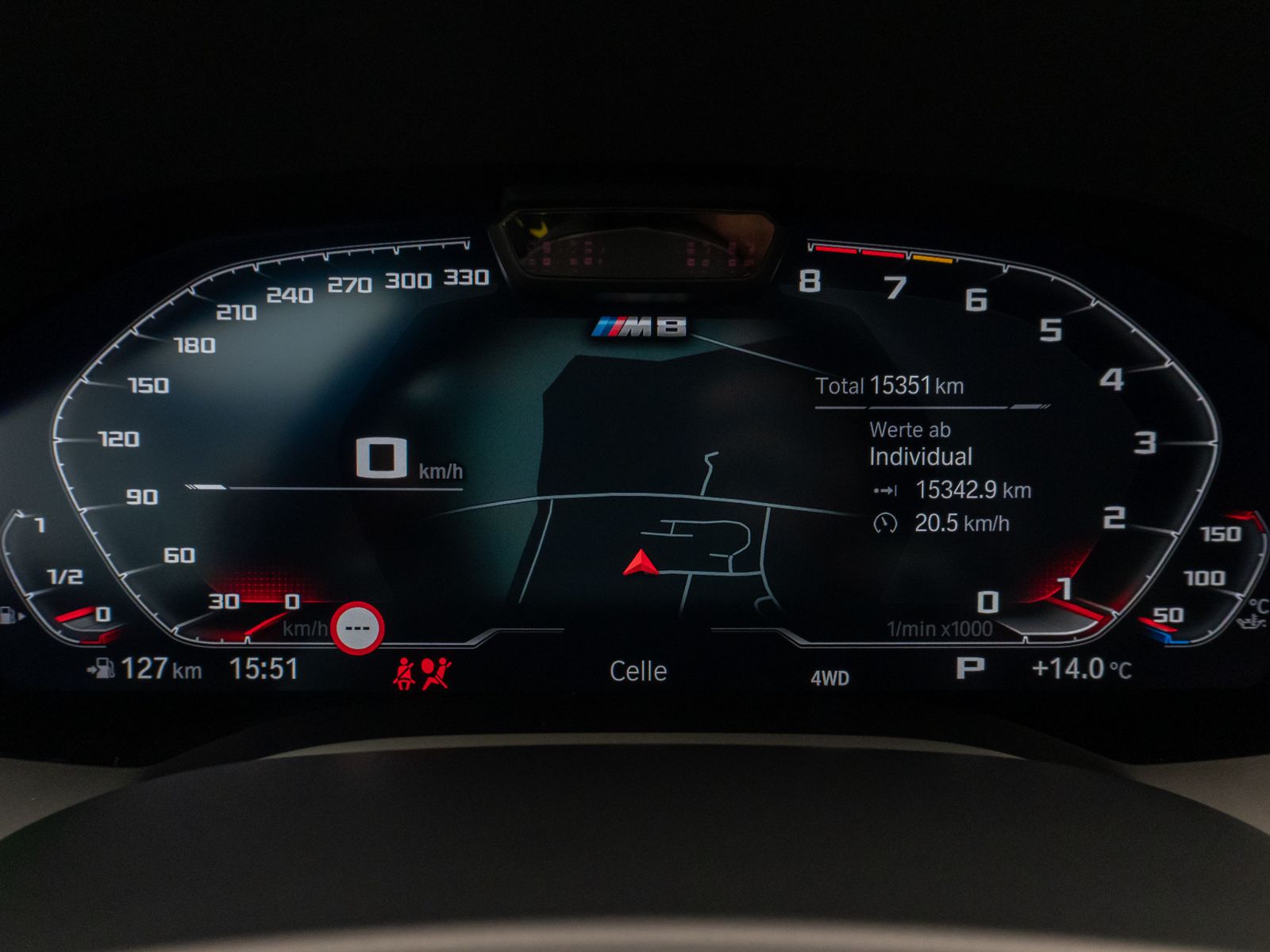 Fahrzeugabbildung BMW M8 Competition xD Gran Coupé 360°Laser HUD B&W