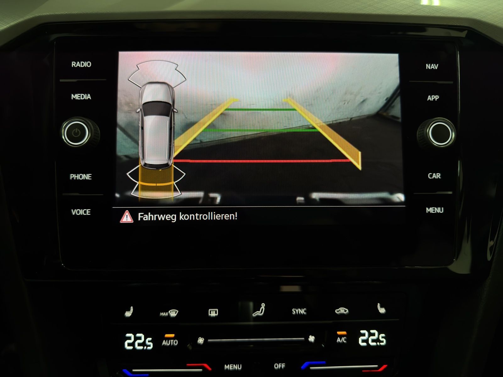 Volkswagen Passat Variant - Bild 24