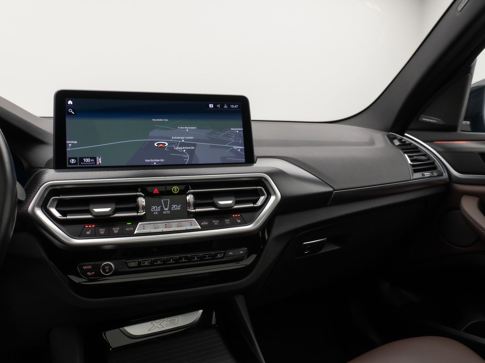 Fahrzeugabbildung BMW X3 xD30d M Sport Panorama Kamera DAB H/K 21Zoll