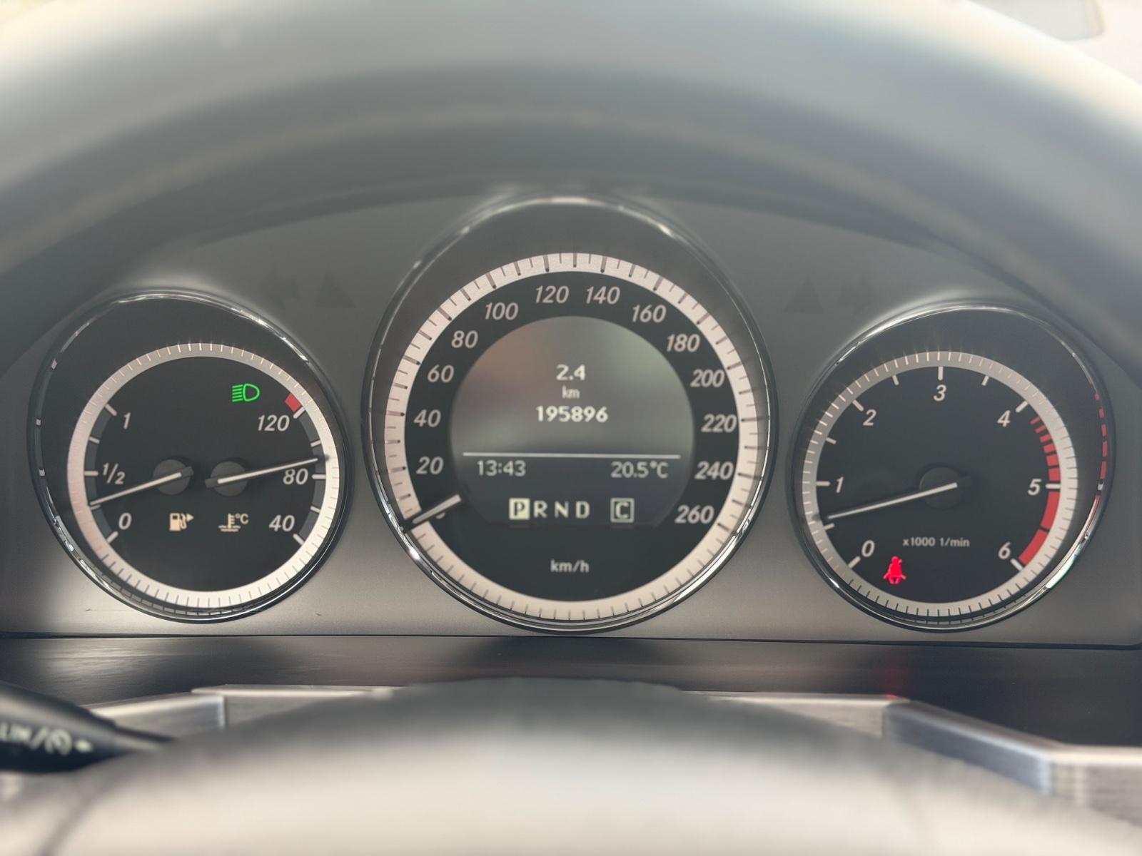 Mercedes-Benz GLK 350 CDI Sport V6 224 ch BVA 4Matic / Toit panoramique / Cuir / Bi-Xénon / Jantes 20"