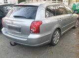 Toyota Avensis 2.0 D-4D Kombi Tüv - Toyota Avensis in Gelsenkirchen