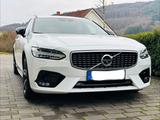 Volvo V90 D5 AWD R-Design AHK Pano 360 Grad - gebrauchte Volvo V90 aus dem Jahr 2020