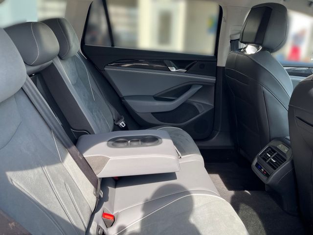 Passat Variant 1.5 eTSI DSG BUSINESS KAM+AHK+ACC