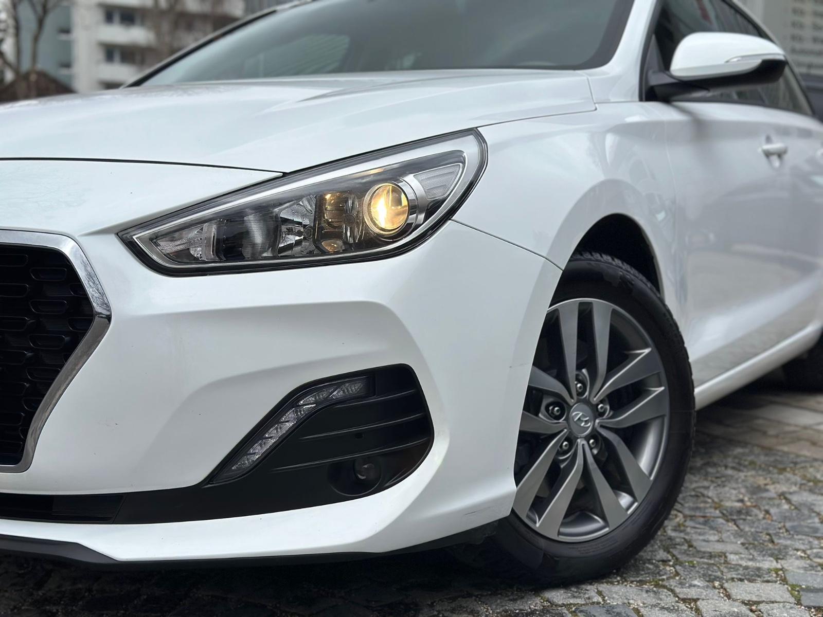 Hyundai i30 1,0 Turbo Trend GDI Ahk Led Lenkrad Heizung