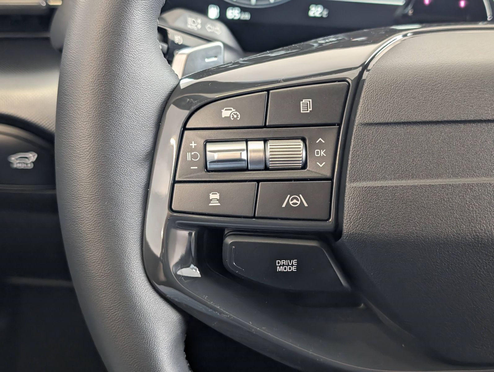 KIA XCeed 1.6 T-GDI 180 DCT Spirit Sitzpaket JBL – Bild 33