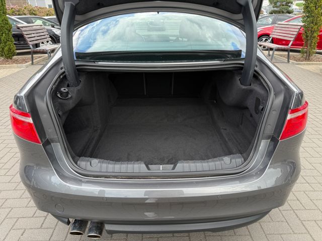 Jaguar XF R-Sport