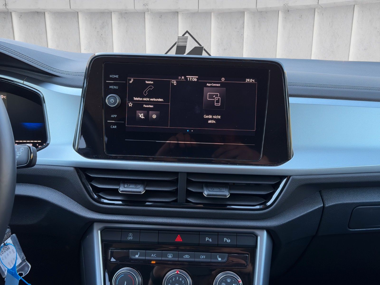 Fahrzeugabbildung Volkswagen T-Roc Life*DSG*ViCo*LED*SHZ**