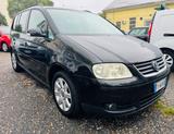 Volkswagen Touran 1.9 TDI 105CV Highline - Volkswagen Touran aus 2005: Highline