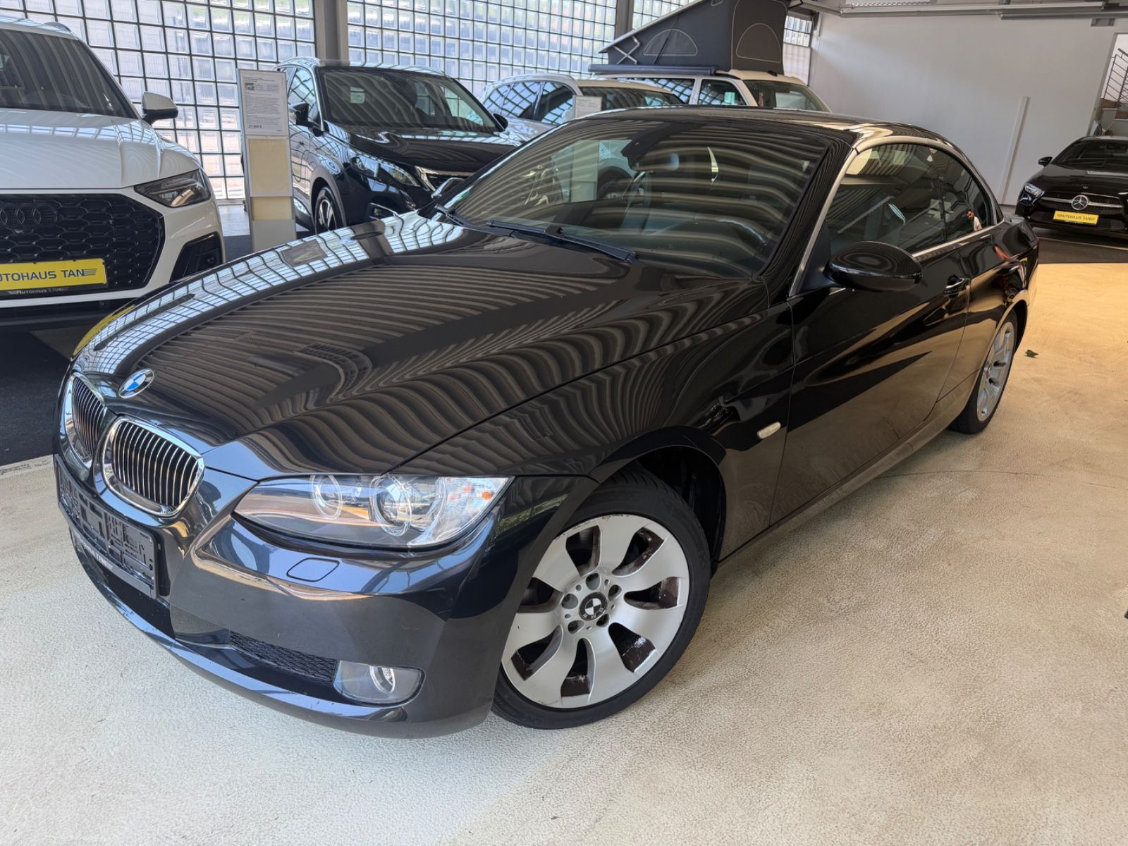 Fahrzeugabbildung BMW 320 3 Cabrio 320i