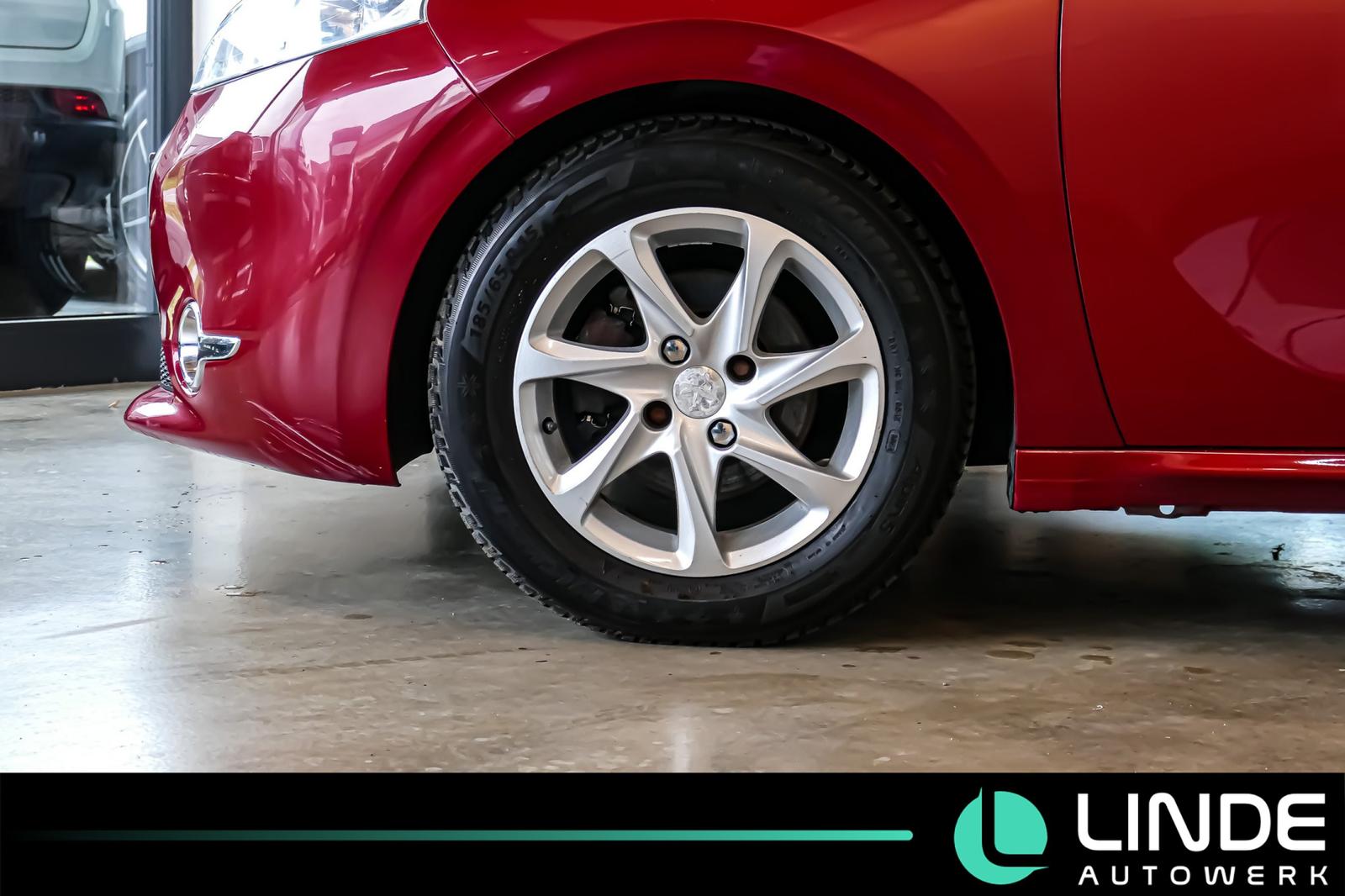 Peugeot 208 Active |KLIMA|PANO.|SHZ|15 ALU