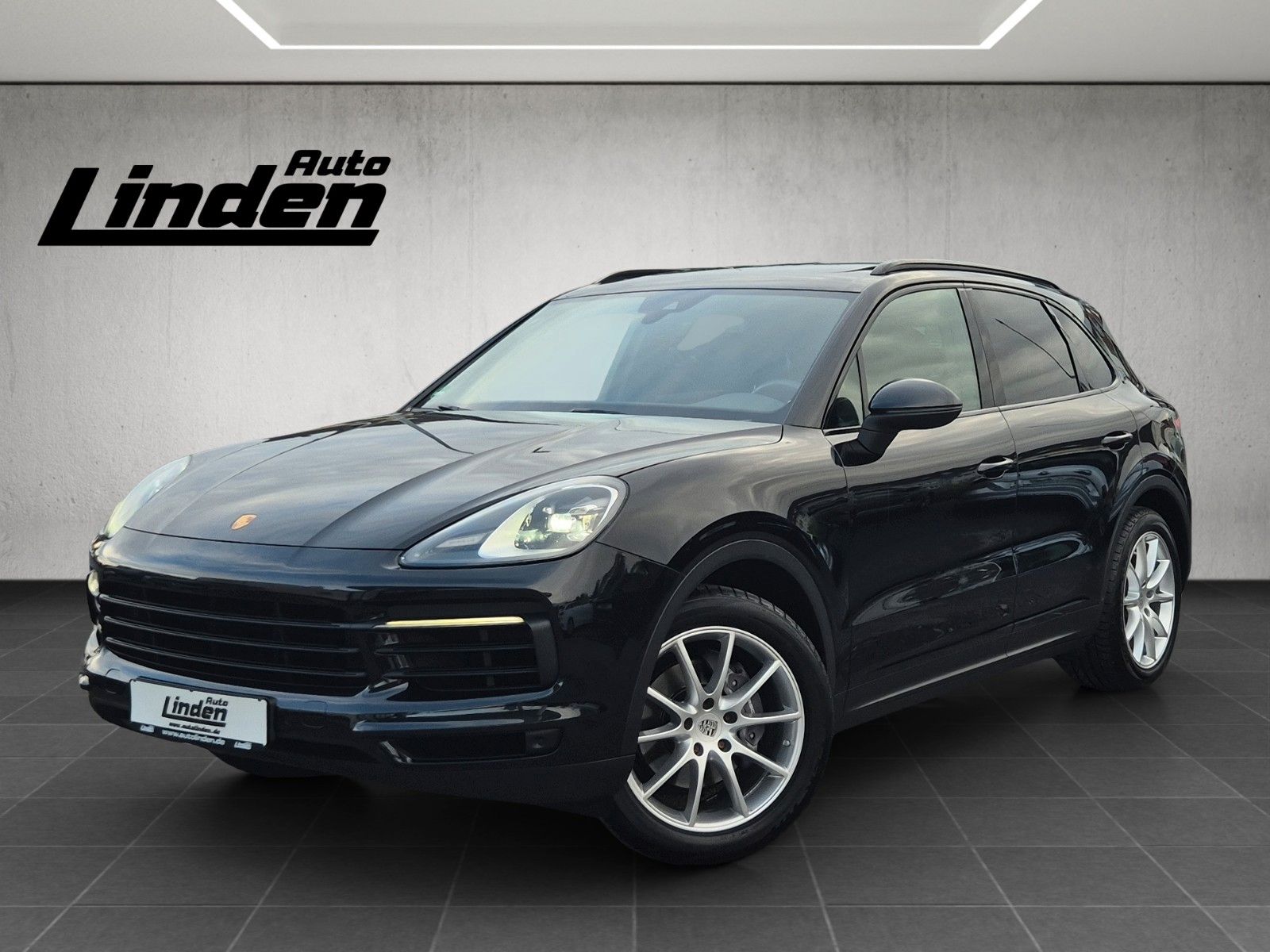 Porsche Cayenne - 1