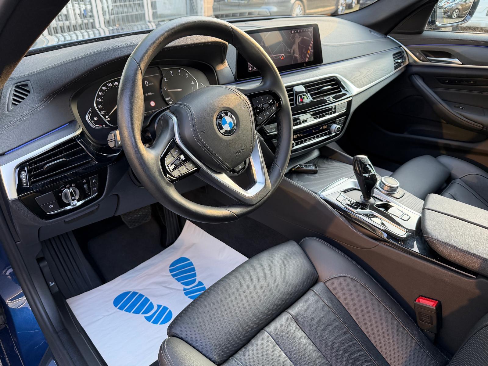 BMW 520 i Luxury Line*1.Hand*Erst 20 Tkm*LED*Navi*