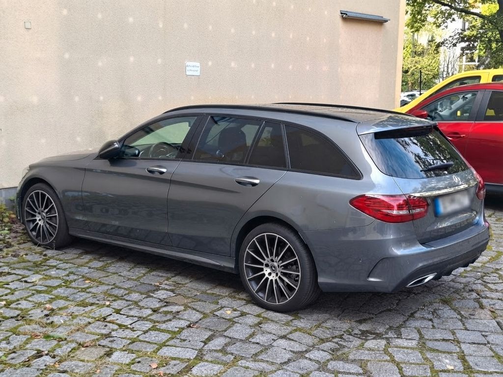 Image of Mercedes-Benz C 300