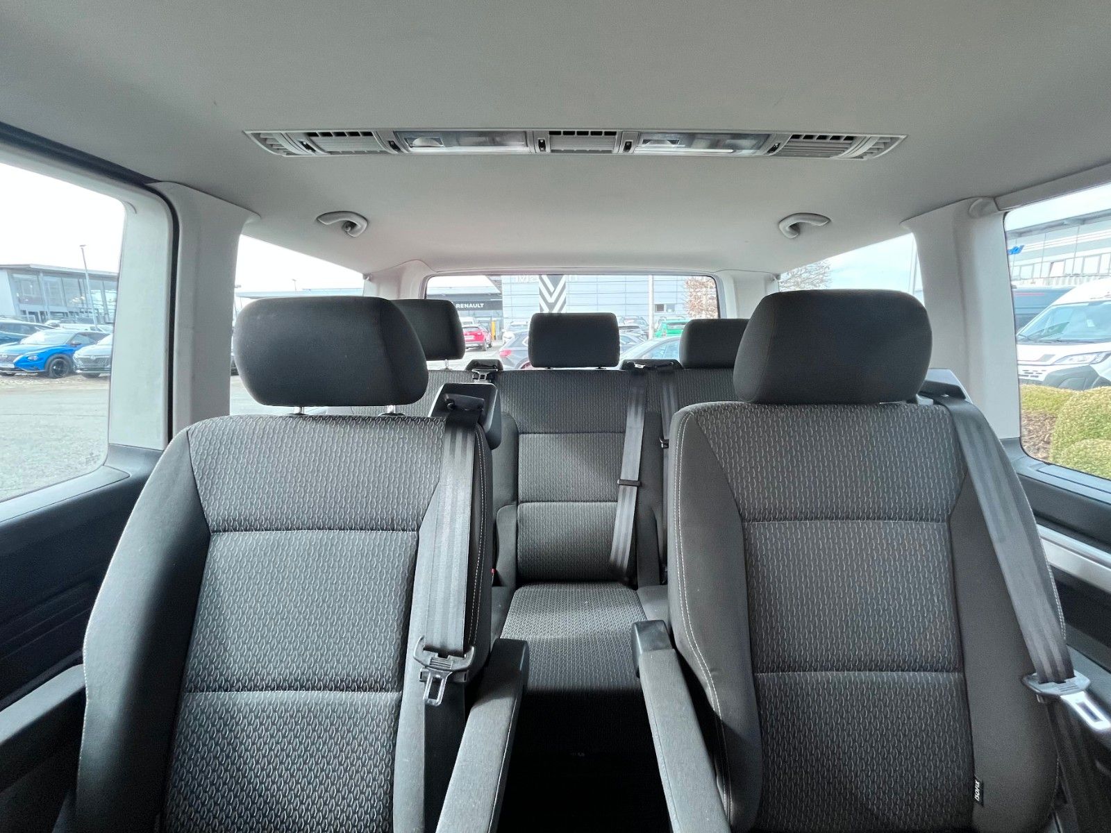 Fahrzeugabbildung Volkswagen T6 Multivan Trendline