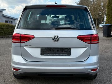Volkswagen Touran - 9