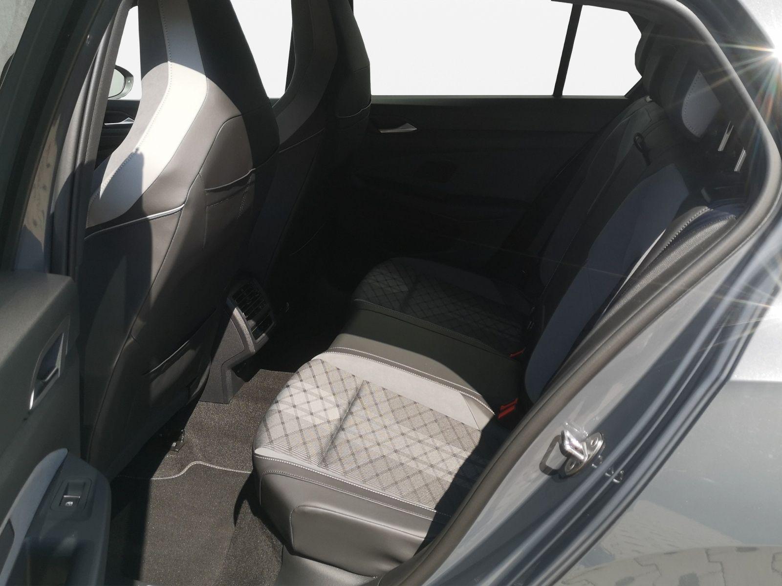 Volkswagen Golf R-Line 1.5 eTSI*NAVI*AHK*KAM*BlackStyle*IQ., миниатюра 17