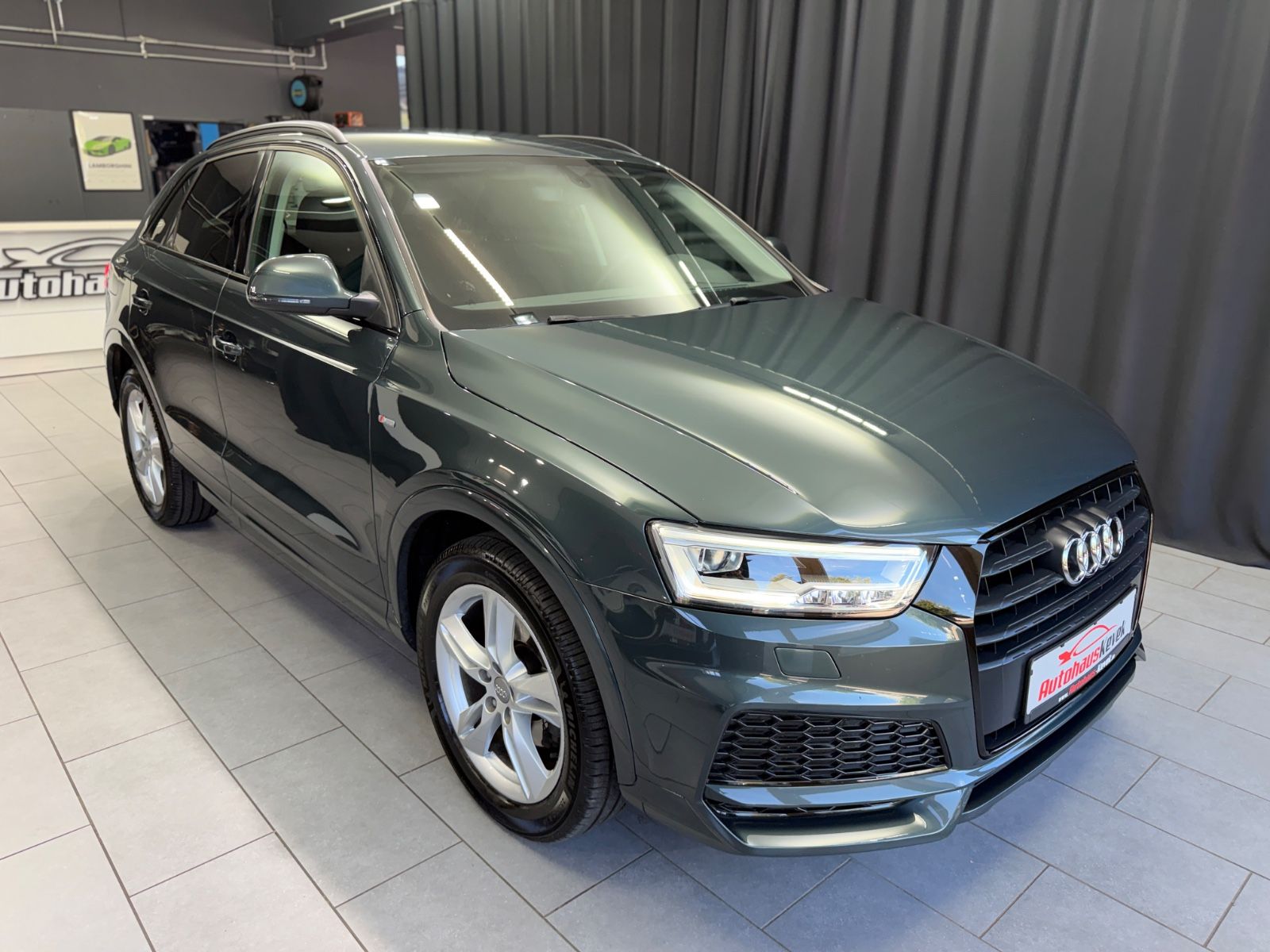Fahrzeugabbildung Audi Q3 sport|S-Line|S-Tronic|AHK|NAVI|AUTOMATIK