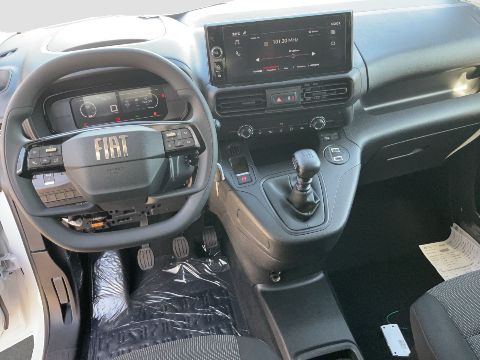 Fahrzeugabbildung Fiat Doblo L2 10 Zoll Radio Kamera