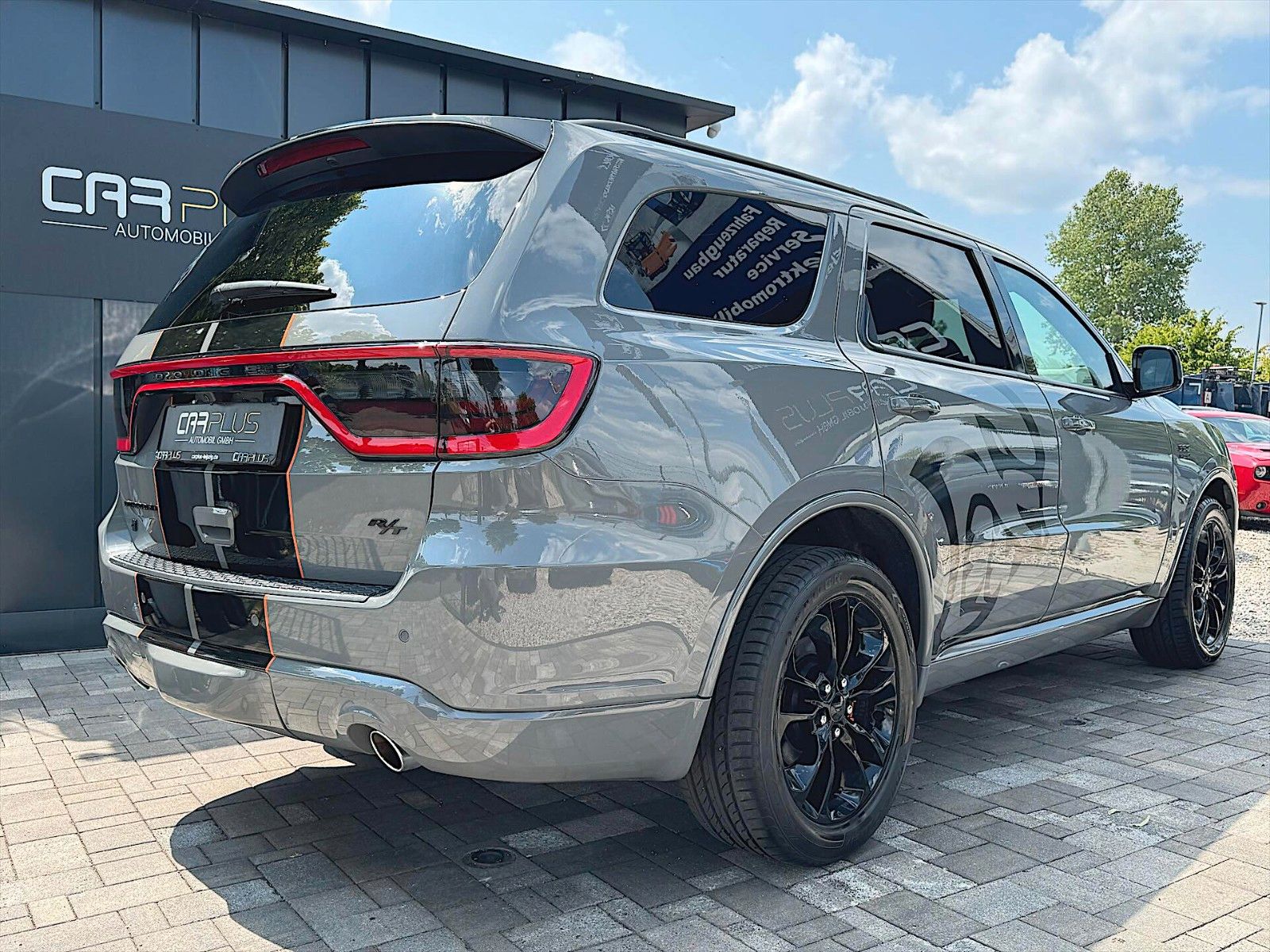 Fahrzeugabbildung Dodge Durango 5.7 V8 R/T 4x4 Night-Paket Modell 22 LED