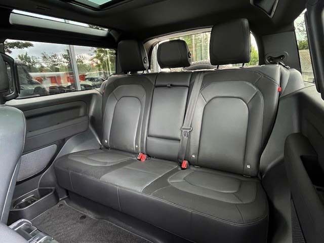Land Rover Defender 90 X-Dynamic SE