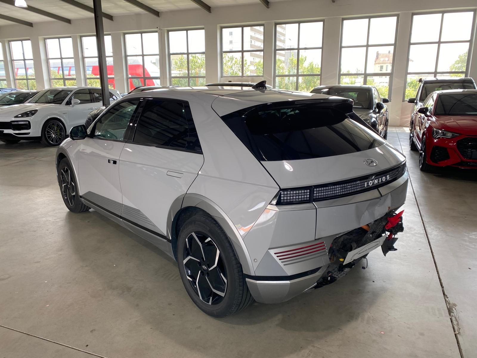 Fahrzeugabbildung Hyundai IONIQ 5 Uniq/Leder/360/HUD/DIS/77 kw/h
