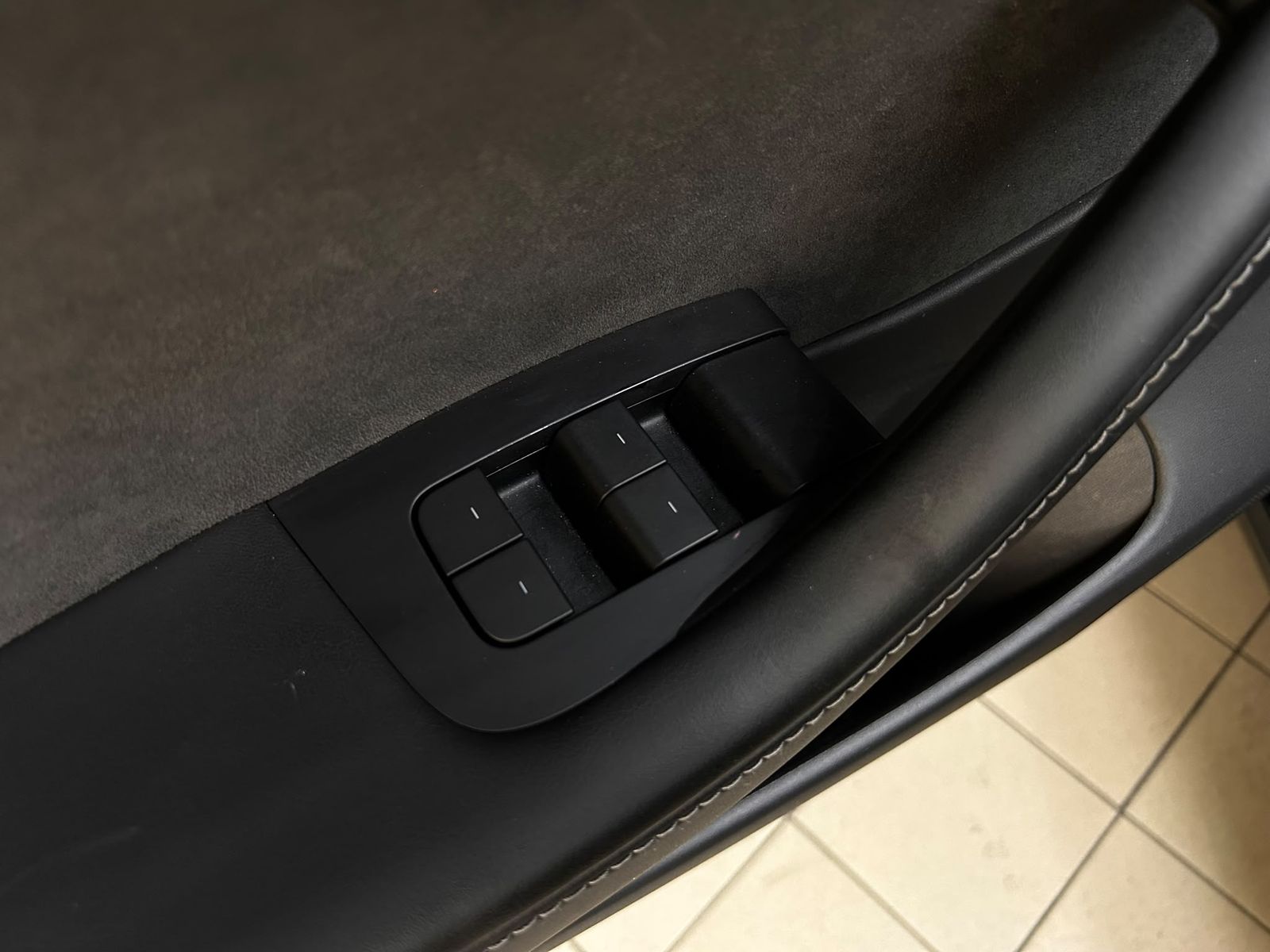 Fahrzeugabbildung Tesla Model 3 Long Range Dual AWD PANO+LED+NAV+SHZ+KAM