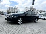 Volkswagen Golf VIII Variant 2.0 TDI Life *LED Navi AHK ACC - mit Diesel-Antrieb: Schwarz, Beheizbares Lenkrad, Kombi
