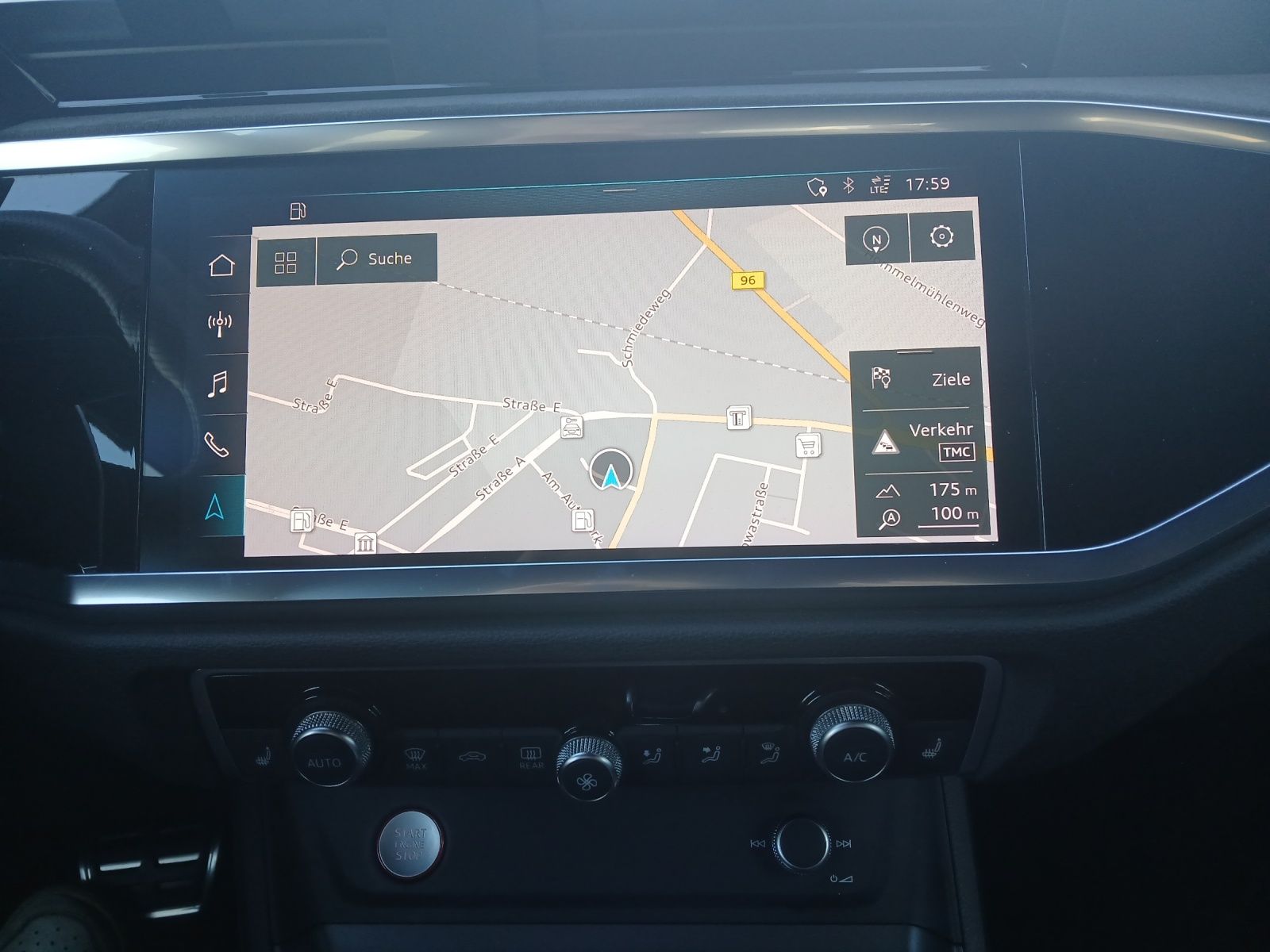 Fahrzeugabbildung Audi RS Q3 Sportback TFSI quattro MATRIX ACC 21" B&O